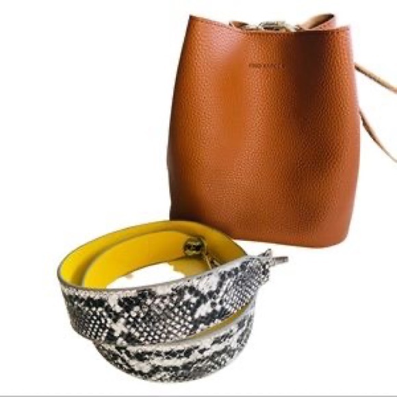 Handbags - Find Kapoor bag